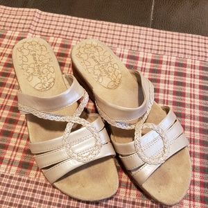 Women's Bare Traps Sandal